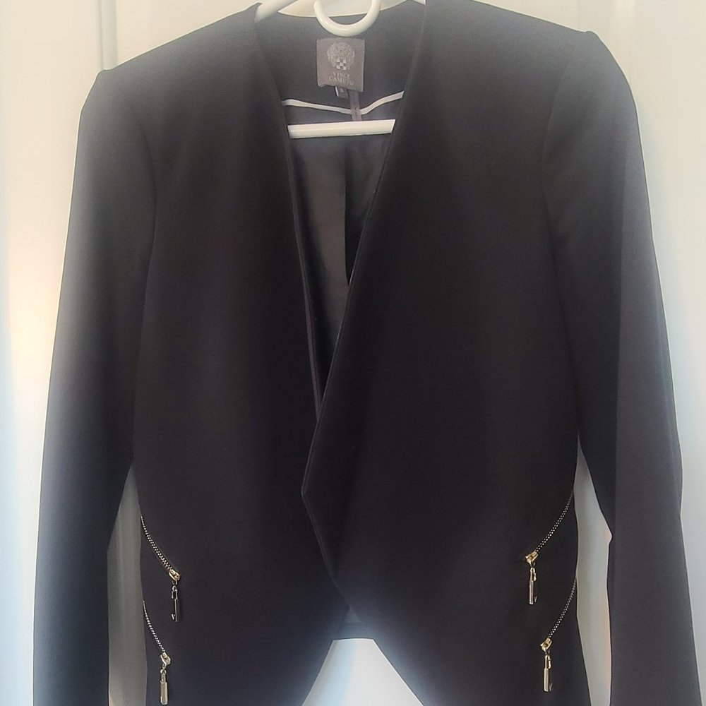 Vince Camuto Short Cropped Blazer